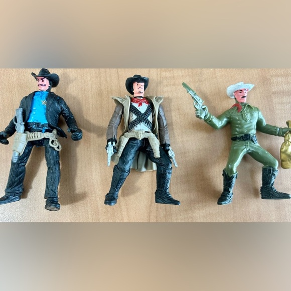 Wild west figures 2013 native american indians/cowboys/bank robbers lot of 5 toy - Picture 3 of 6